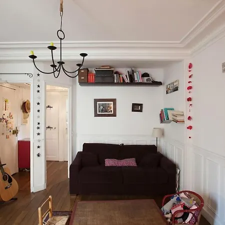 Typical Parisian Flat In Montmartre *